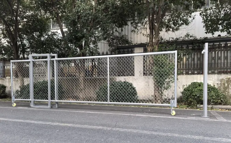 20 ft × 6 ft Heavy-Duty Chain Link Sliding Driveway Gate – Reinforced Steel Frame for Residential and Commercial Access Control | SFSG20F