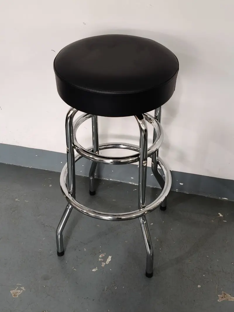 300-Lb Capacity Swivel Workshop Stool – Ergonomic Industrial Seat with Reinforced Base (BT35575)