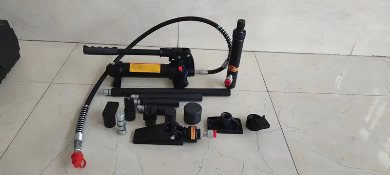 4-Ton Hydraulic Porta Power Kit for Auto Body Frame Repair | 102420
