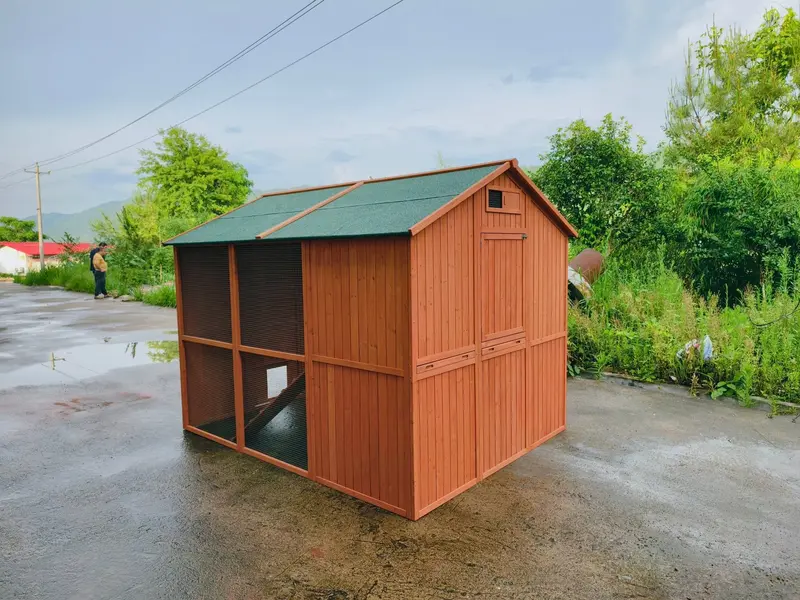 8 ft x 6 ft Walk-In Chicken Coop – Rustic Fir Wood & Galvanized Wire Enclosure with Asphalt Roof (P0846)