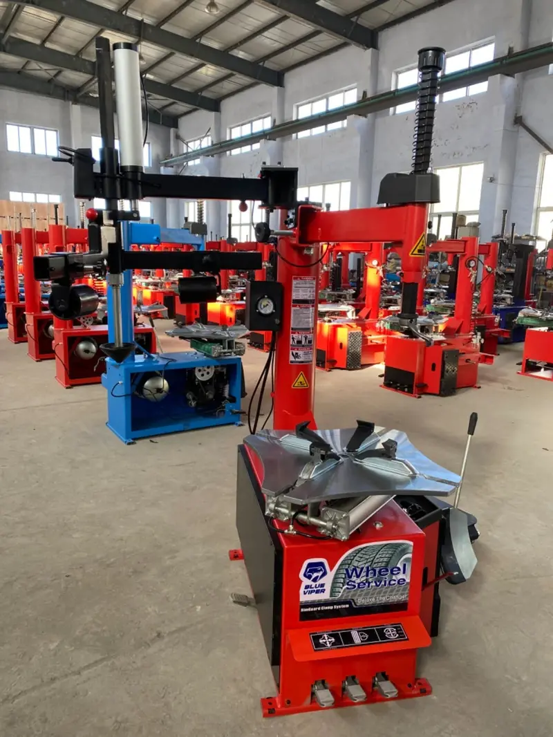 Blue Viper FT300 Tire Changer – 1.5 HP Motor, Helper Arm, 5,500 lb Bead Breaking Force, Commercial-Grade Build