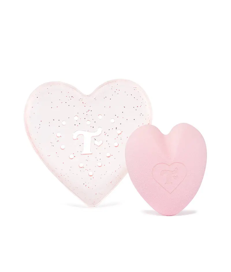 Heart Sponge with Protective Case – Dual-Texture Beauty Blender