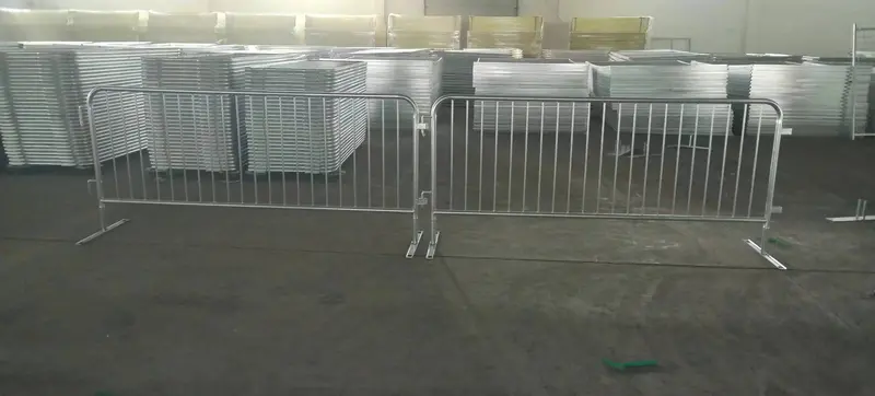 Heavy-Duty Galvanized Steel Crowd Control Barrier Fence (Model 20249061)