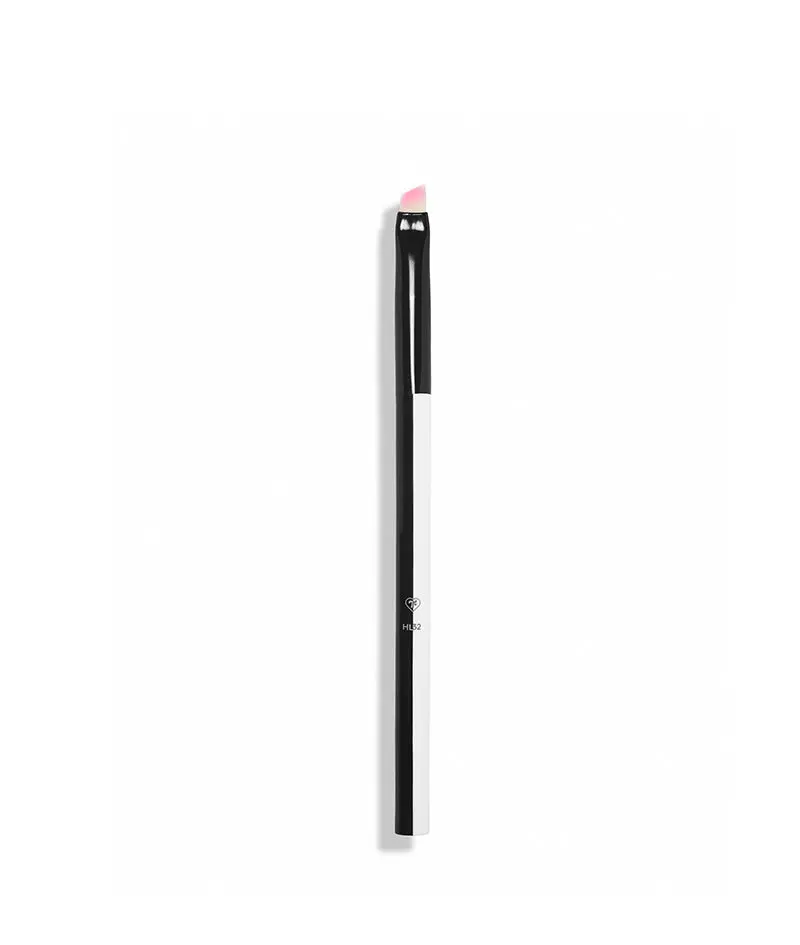 HL-32 Angled Liner Brush – Precision Eyeliner Tool