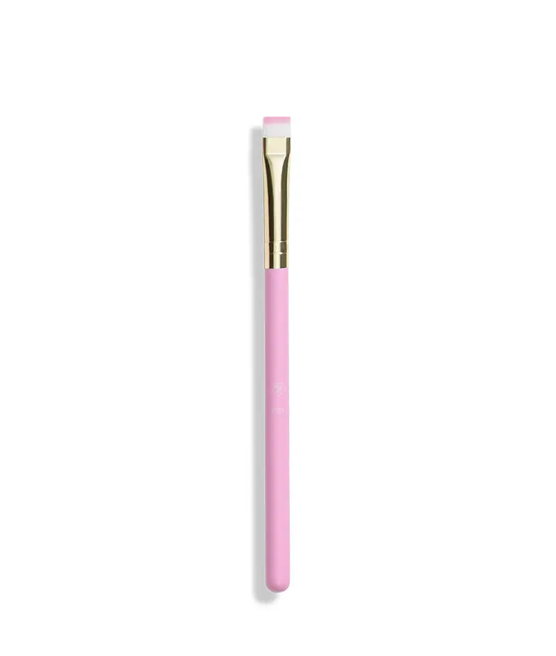 P-01 Precision Flat Definer Brush – Sharp Crease & Liner Work