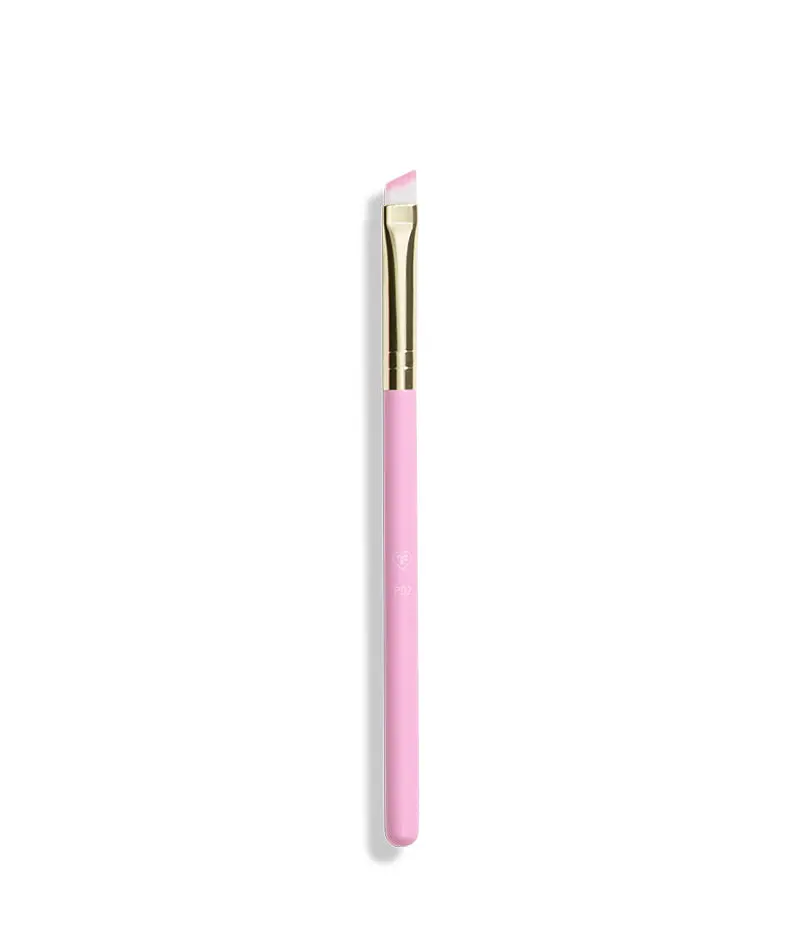 P-02 Angled Liner Brush – Fine-Control Eyeliner & Brow Brush
