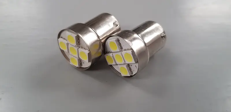 Single-Contact LED Tail Light Bulbs – 2-Pack Replacing 149 Flashers