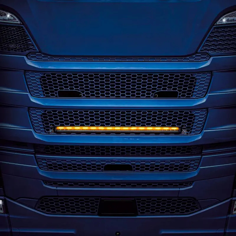 Strands 32″ Night Guard Strobe Light with Scania Mounting Kit