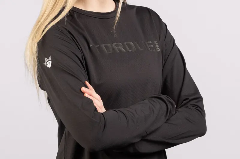 Torque x Royalty Performance Long Sleeve Top – Black