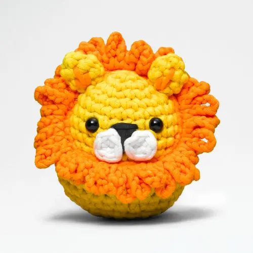 Woobles Sebastian the Lion Crochet Kit – Friendly First-Time Crochet Pattern