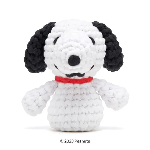 Woobles Snoopy Crochet Kit – Classic Character Amigurumi for New Crocheters